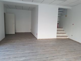 Local commercial TOULON 63 (83000)
