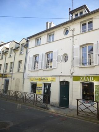 Local commercial POISSY 55 (78300)