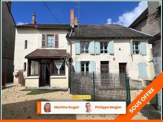 Maison de village SAINT GERAND LE PUY 180 (03150)