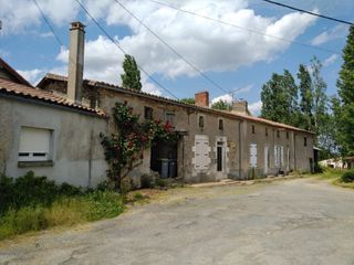 Maison de village SAINT GEORGES DE NOISNE 100 (79400)
