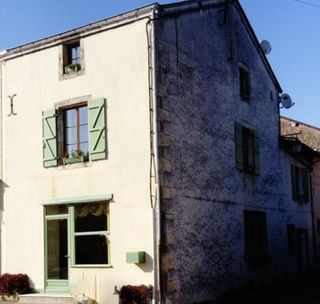 Maison de village CHARROUX 146 (86250)