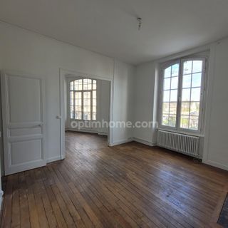 Appartement bourgeois DINAN 83 (22100)