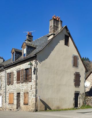 Maison de village SAINT MARTIN VALMEROUX 120 (15140)