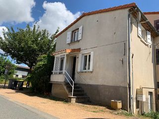 Maison de village CHAVAROUX 51 (63720)