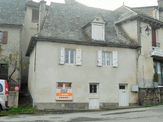 Maison de village MONTSALVY 60 (15120)