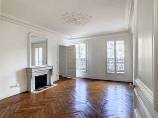 Appartement Haussmannien PARIS 10EME arr 82 (75010)